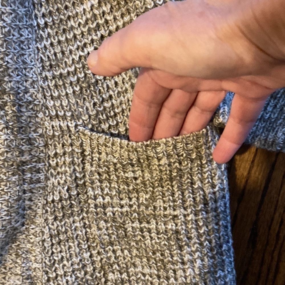 John and Jenn wrap sweater - Picture 3 of 5